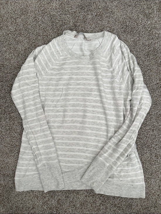 Athleta Tops - Athleta soft sweatshirt size medium